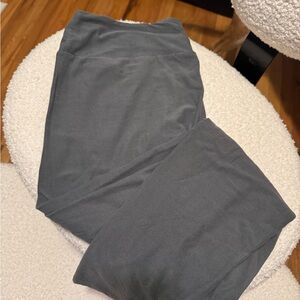 LuLaRoe Charcoal Leggings